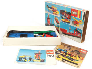 Lot 249 - LEGO (DANEMARK) (3)