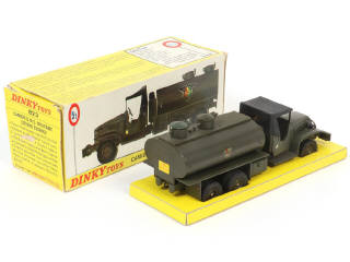 Lot 497 - DINKY TOYS (FRANCE) (1)