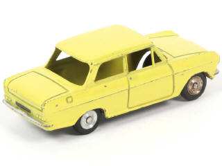 Lot 310 - DINKY TOYS (FRANCE) Série JUNIOR (1)