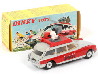 Lot 401 - DINKY TOYS (FRANCE) (1)