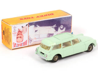 Lot 259 - DIVERS (1)