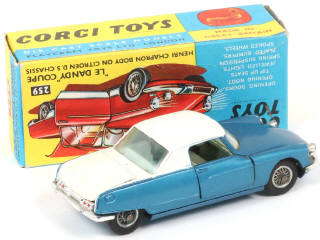 Lot 122 - CORGI TOYS (GB) (1)