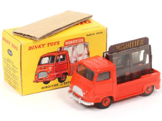 Lot 472 - DINKY TOYS (FRANCE) (1)