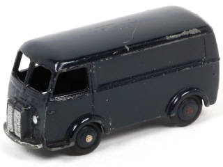 Lot 456 - DINKY TOYS (FRANCE) (1)