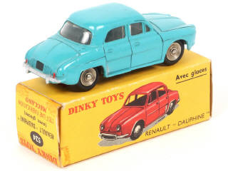 Lot 367 - DINKY TOYS (FRANCE) (1)