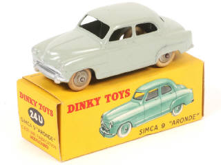 Lot 372 - DINKY TOYS (FRANCE) (1)