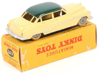 Lot 376 - DINKY TOYS (FRANCE) (1)