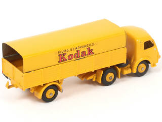 Lot 463 - DINKY TOYS (FRANCE) (1)