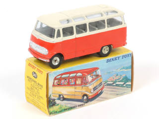 Lot 466 - DINKY TOYS (FRANCE) (1)