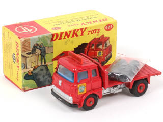 Lot 287 - DINKY TOYS (GB) (1)