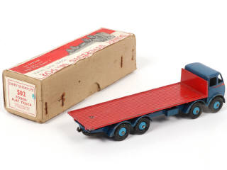 Lot 294 - DINKY TOYS (GB) (1)