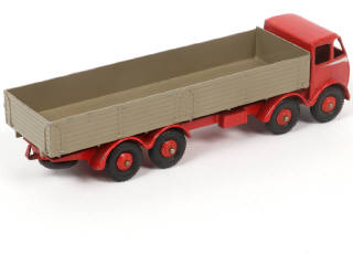 Lot 277 - DINKY TOYS (GB) (1)