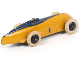 Lot 319 - DINKY TOYS (FRANCE) (1)