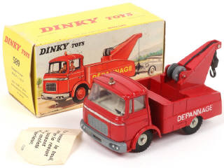 Lot 481 - DINKY TOYS (FRANCE) (1)