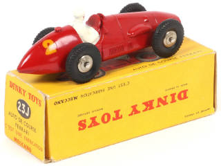 Lot 350 - DINKY TOYS (FRANCE) (1)