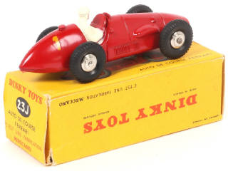 Lot 351 - DINKY TOYS (FRANCE) (1)
