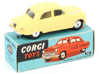 Lot 145 - CORGI TOYS (GB) (1)