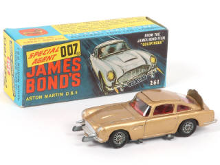 Lot 156 - CORGI TOYS (GB) (1)