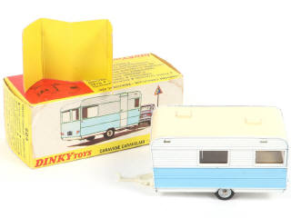 Lot 407 - DINKY TOYS (FRANCE) (1)