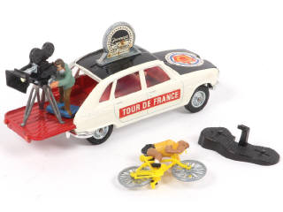 Lot 165 - CORGI TOYS (GB) (1)