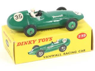 Lot 347 - DINKY TOYS (GB) (1)
