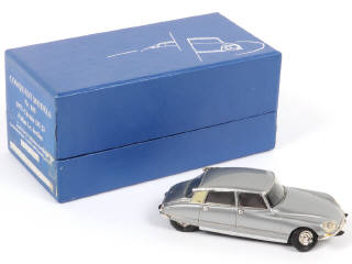 Lot 132 - CONQUEST MODELS (GB) (1)