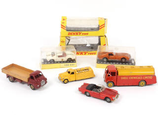Lot 363 - DINKY TOYS (GB) (8)
