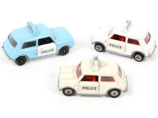 Lot 361 - DINKY TOYS (GB) (3)