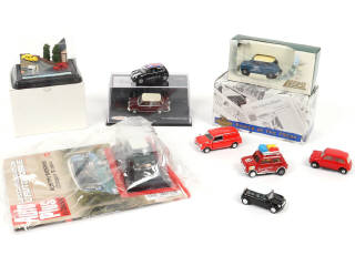 Lot 76 - DIVERS (10)
