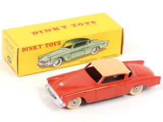 Lot 381 - DINKY TOYS (FRANCE) (1)