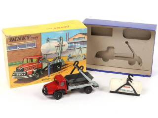 Lot 403 - DINKY TOYS (FRANCE) (1)