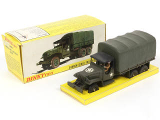 Lot 362 - DINKY TOYS (FRANCE) (1)