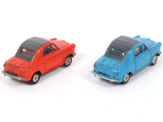 Lot 366 - DINKY TOYS (FRANCE) (2)