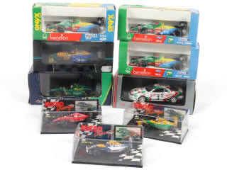 Lot 165 - DIVERS (9)