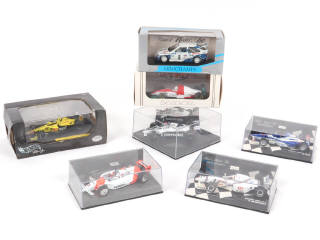 Lot 139 - DIVERS (7)