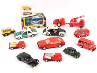 Lot 172 - DIVERS (14)