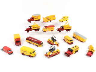 Lot 76 - DIVERS (16)