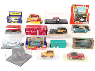 Lot 74 - DIVERS (15)
