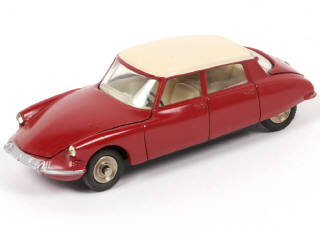 Lot 311 - DINKY TOYS (FRANCE) (1)