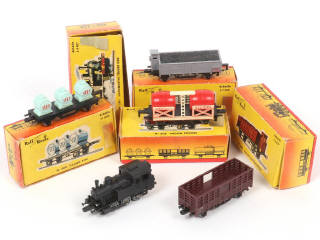 Lot 239 - MAJORETTE (FRANCE) (5)