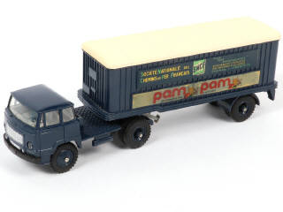 Lot 320 - DINKY TOYS (FRANCE) (1)