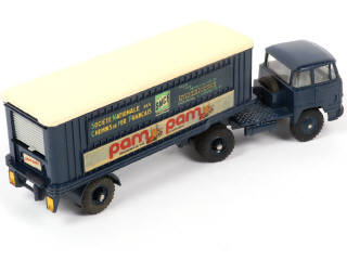 Lot 320 - DINKY TOYS (FRANCE) (1)