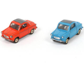 Lot 339 - DINKY TOYS (FRANCE) (2)