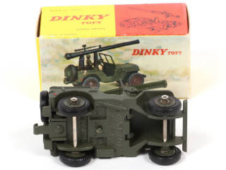 Lot 330 - DINKY TOYS (FRANCE) (1)