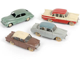 Lot 363 - DINKY TOYS (FRANCE) (4)