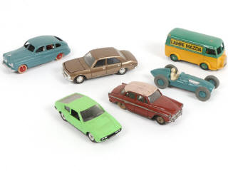 Lot 368 - DINKY TOYS (FRANCE) (6)