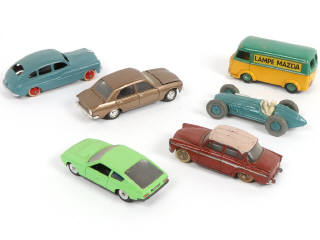 Lot 368 - DINKY TOYS (FRANCE) (6)