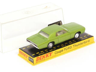 Lot 335 - DINKY TOYS (FRANCE) (1)