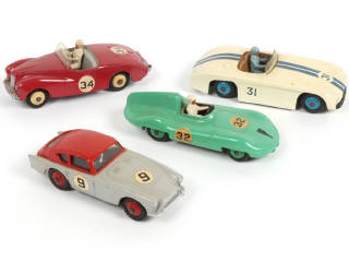 Lot 260 - DINKY TOYS (GB) (4)