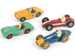 Lot 262 - DINKY TOYS (GB) (4)